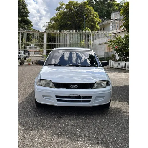 Ford Laser LXI 2003 Blanco Caracas