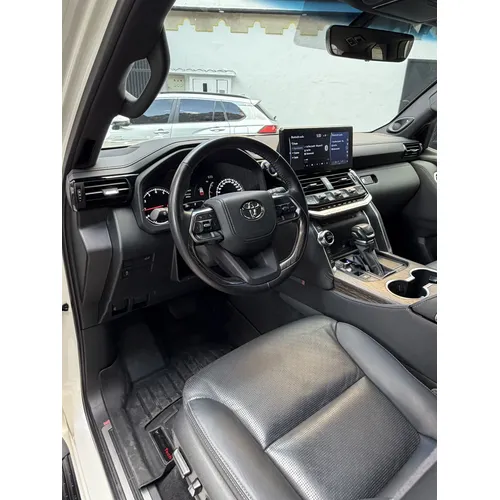 Toyota Land Cruiser 300 VX 2024 Blanco Caracas