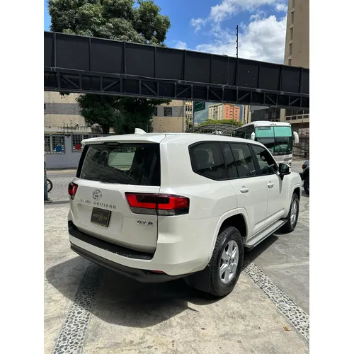 Toyota Land Cruiser 300 2025 Blanco Caracas