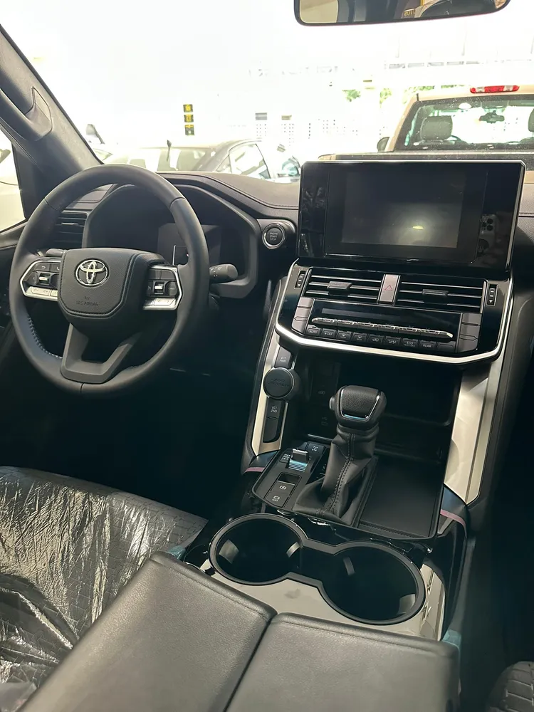 Toyota Land Cruiser 300 2025 Blanco Caracas
