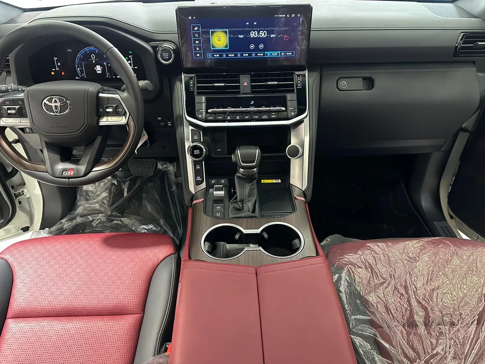 Toyota Land Cruiser 300 GR 2025 Blanco Caracas