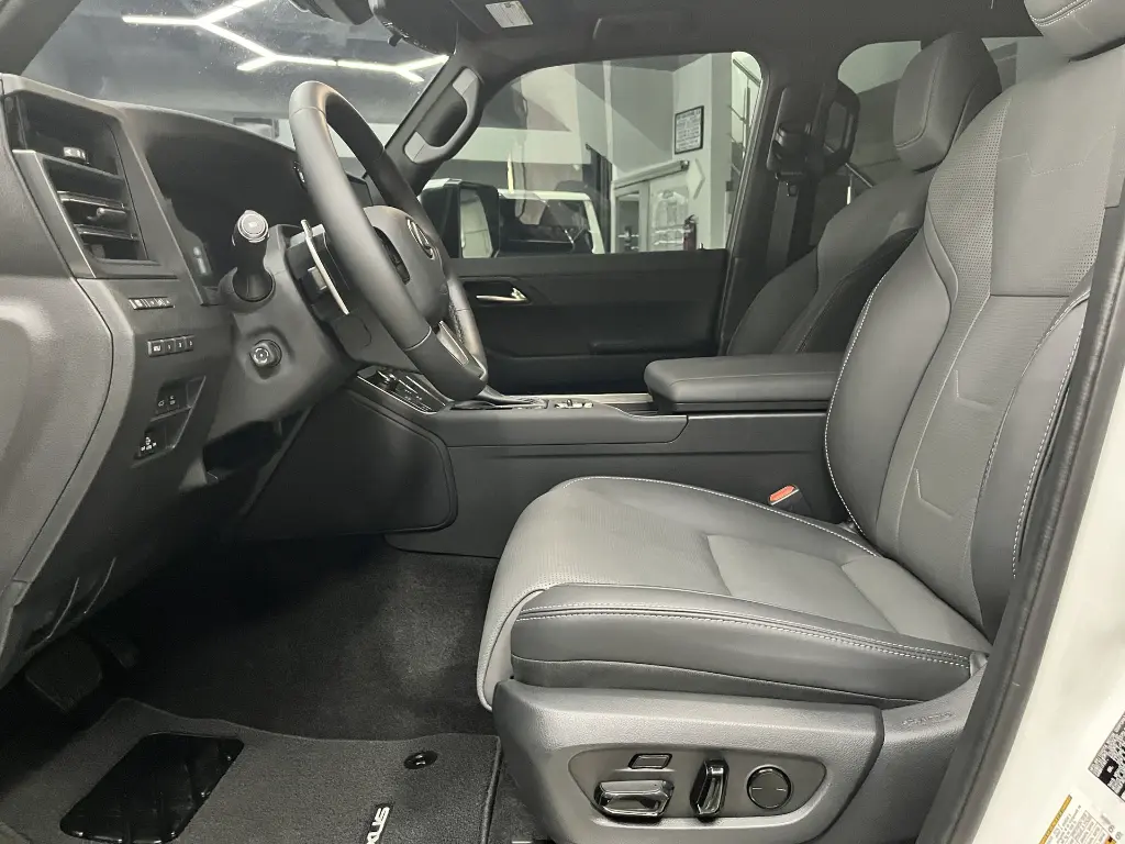 Lexus GX 550 Luxury 2025 blanco3