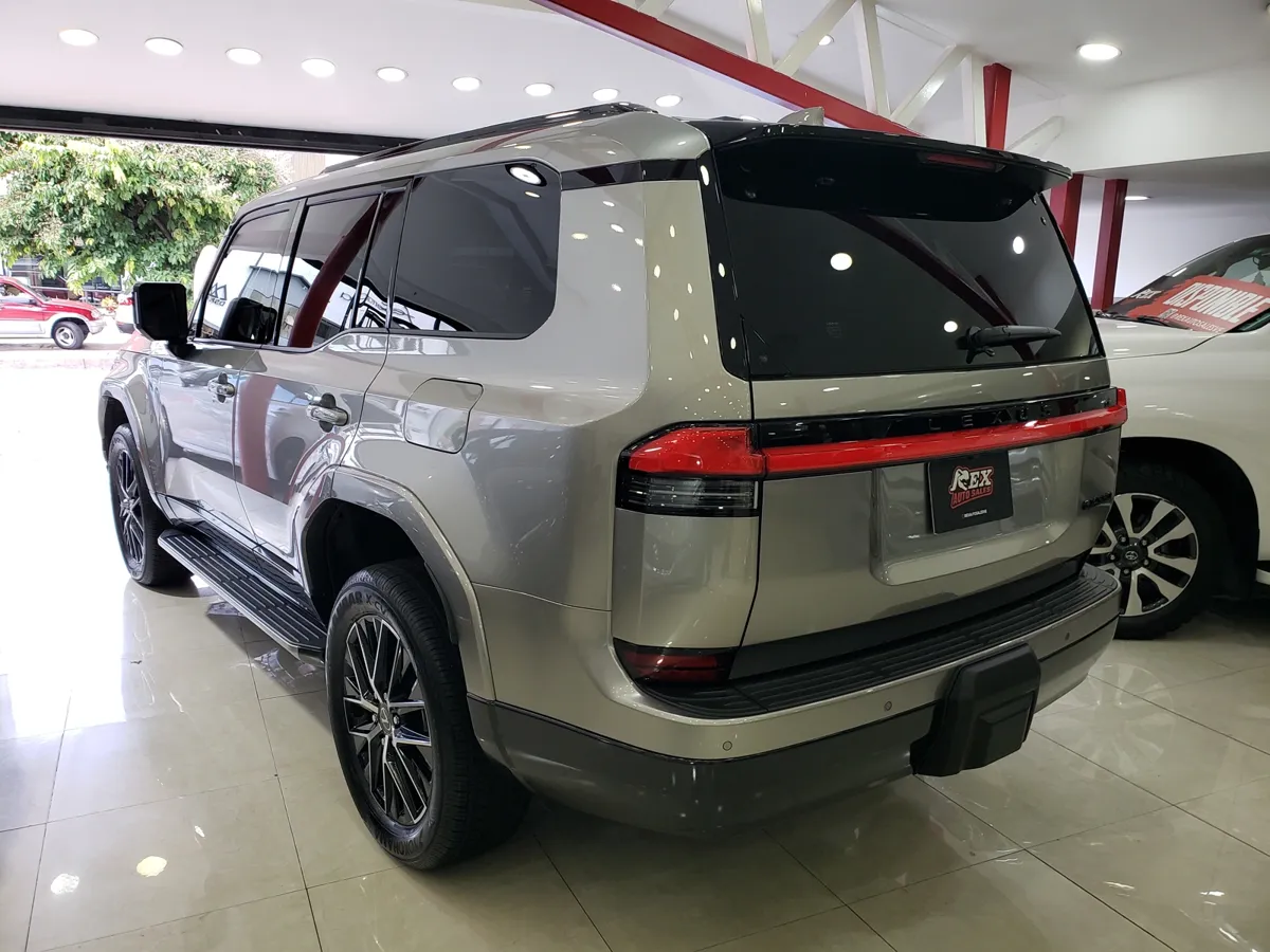 Lexus GX 2025 Gris Caracas