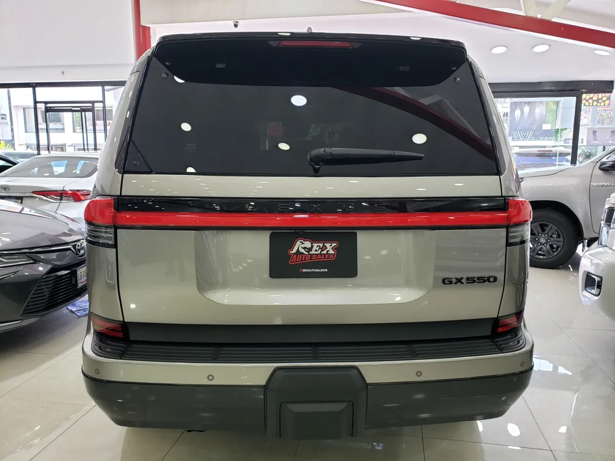 Lexus GX 2025 Gris Caracas