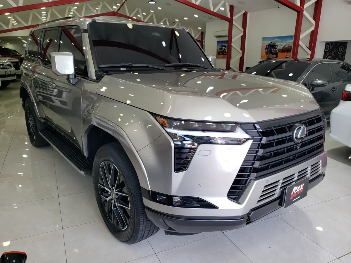Lexus GX 2025 Gris Caracas