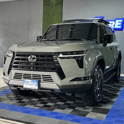 Lexus GX 550 Overtrail Plus 2024 Gris Caracas
