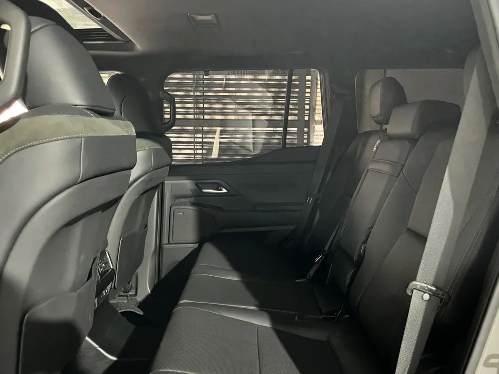 Lexus GX 550 Overtrail Plus 2024 Gris Caracas