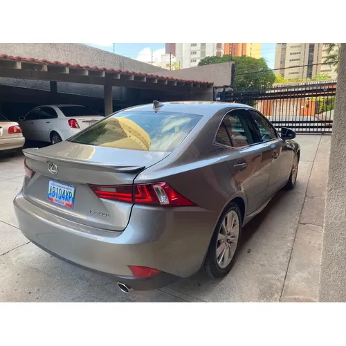 Lexus IS 200T 2016 Plateado Maracaibo