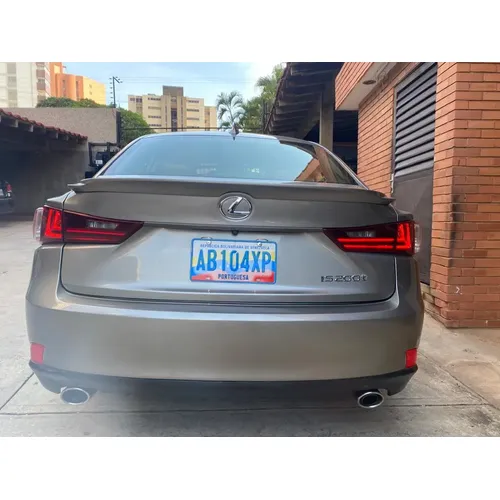 Lexus IS 200T 2016 Plateado Maracaibo