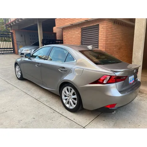 Lexus IS 200T 2016 Plateado Maracaibo