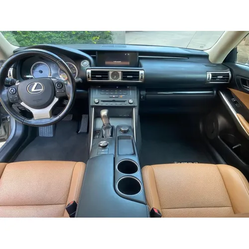 Lexus IS 200T 2016 Plateado Maracaibo