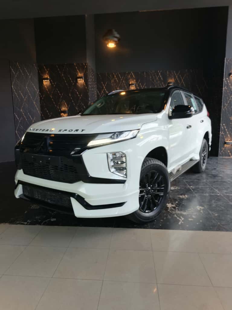 Mitsubishi Montero Sport 2023 Blanco Caracas