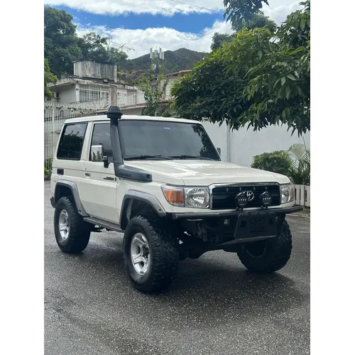 Toyota Land Cruiser Machito 2010 Blanco Caracas