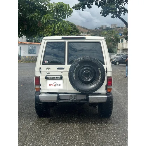 Toyota Land Cruiser Machito 2010 Blanco Caracas