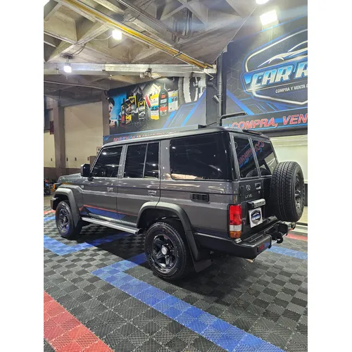 Toyota Land Cruiser Machito LX 2025 Gris Caracas