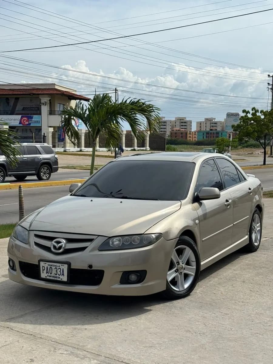 Mazda 6 año 2007 Dorado
