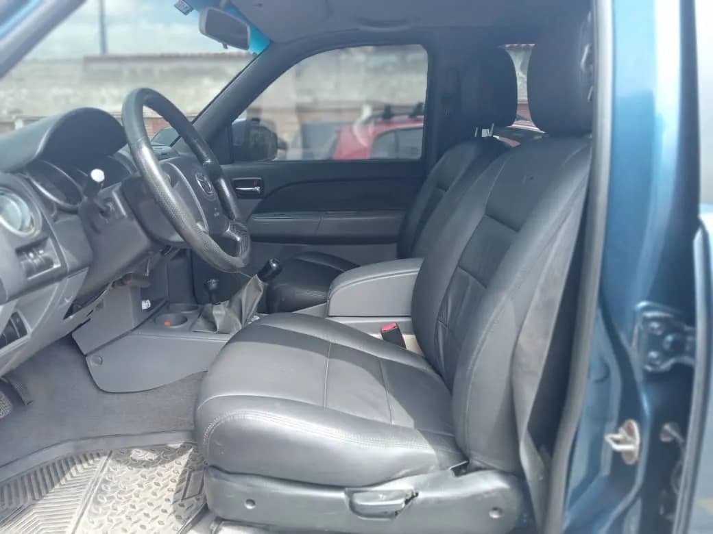 Mazda BT-50 2012 4x4 Azul
