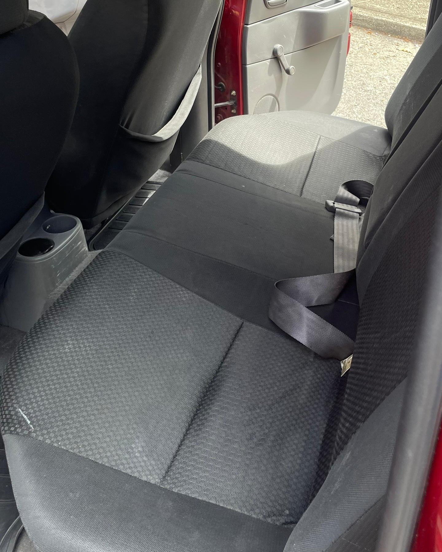 Mazda BT-50 4x2 año 2012 Vinotinto