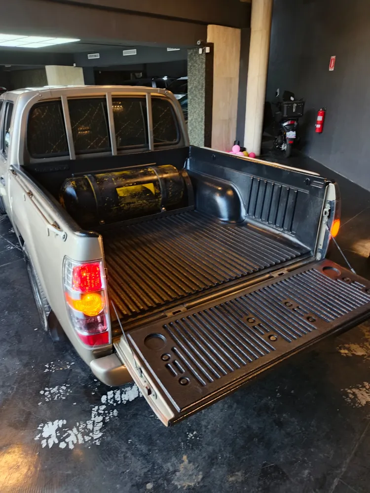 Mazda BT-50 2012 Dorado Caracas