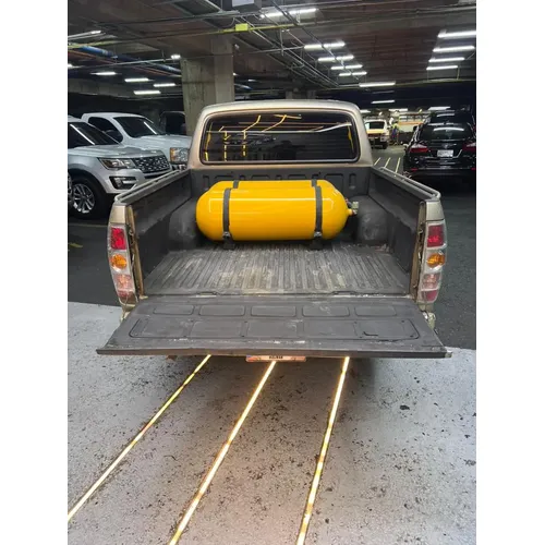 Mazda BT-50 2012 Beige Caracas