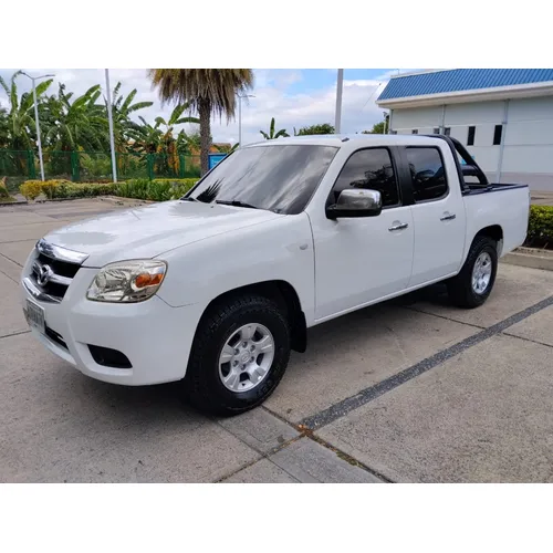 Mazda BT-50 2011 Blanco Maracay