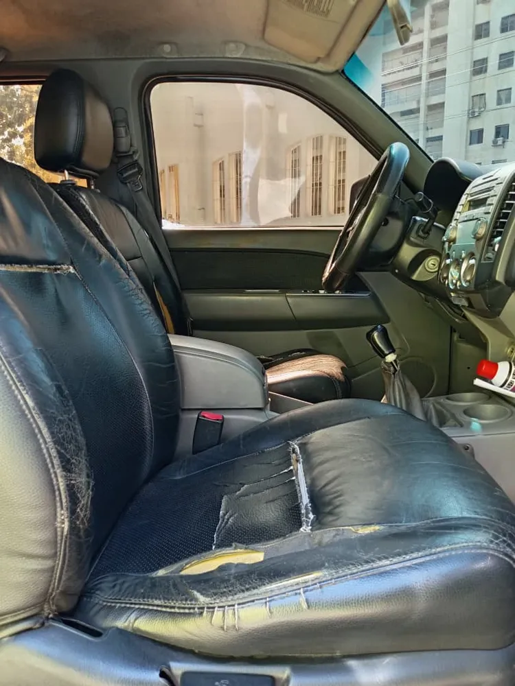 Mazda BT-50 2012 Negro Maracay