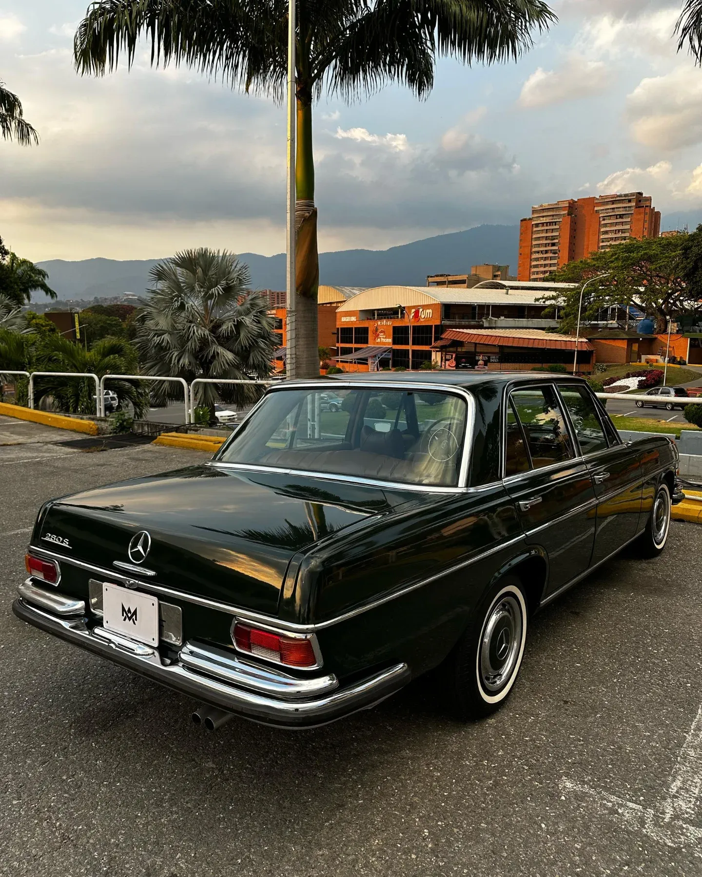Mercedes-Benz 280 S año 1972 Verde