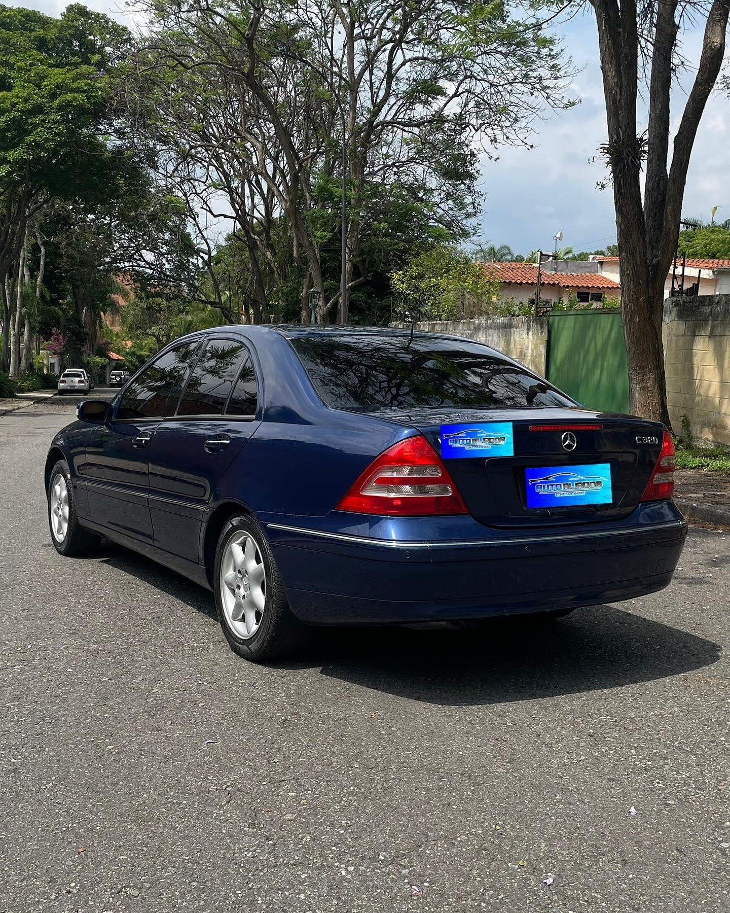 Mercedes-Benz C-320 Año 2001 Azul