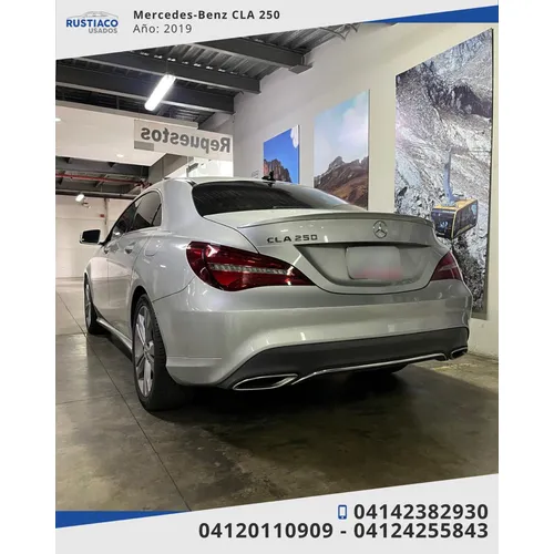 Mercedes-Benz CLA 250 2019 Plateado Caracas