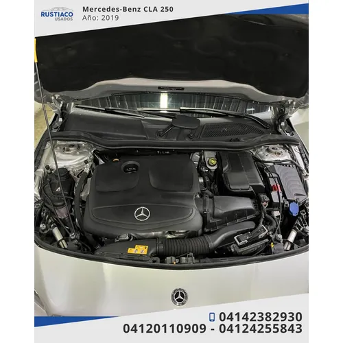 Mercedes-Benz CLA 250 2019 Plateado Caracas