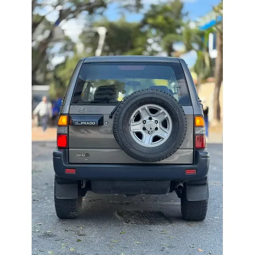 Toyota Land Cruiser Prado Merú 2007 Marrón Caracas