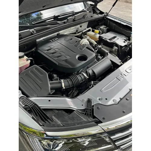 MG RX8 2024 Gris Caracas