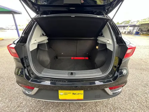 MG Zs 2023 Negro Valencia