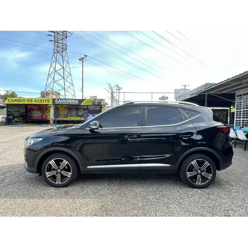 MG Zs 2023 Negro Valencia