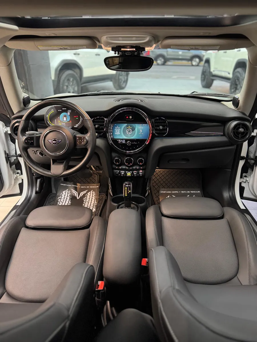 Mini Cooper S 2024 blanco4