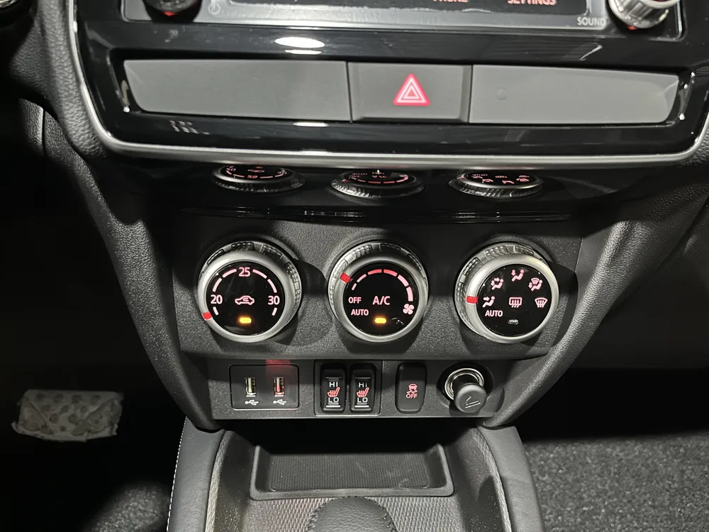 Mitsubishi ASX 2026 Gris Caracas