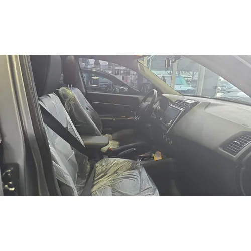 Mitsubishi ASX 2025 Gris Caracas
