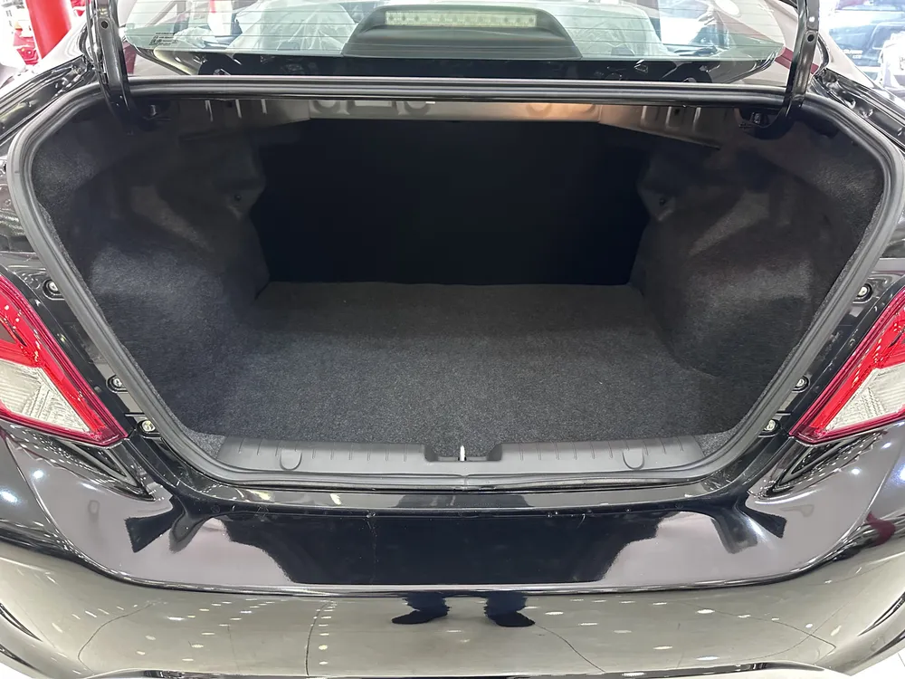 Mitsubishi Attrage 2025 Negro Caracas