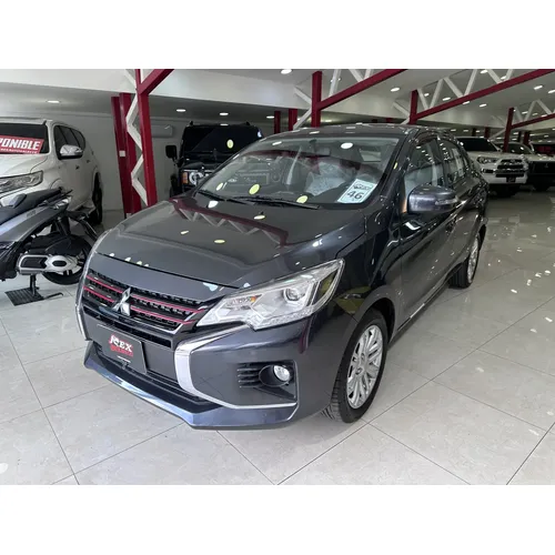 Mitsubishi Attrage 2025 Gris Caracas