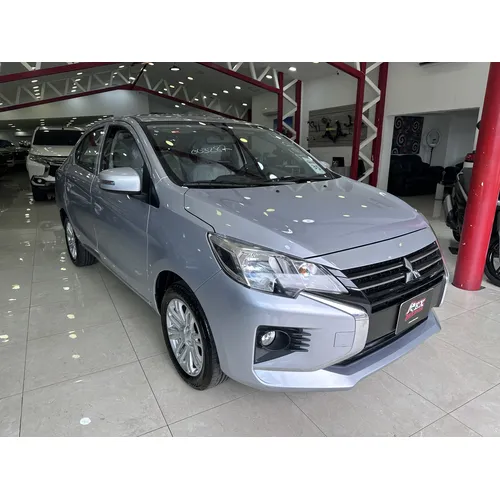 Mitsubishi Attrage 2025 Plateado Caracas