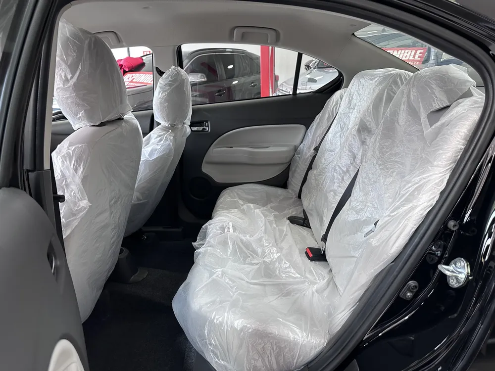 Mitsubishi Attrage 2025 Negro Caracas