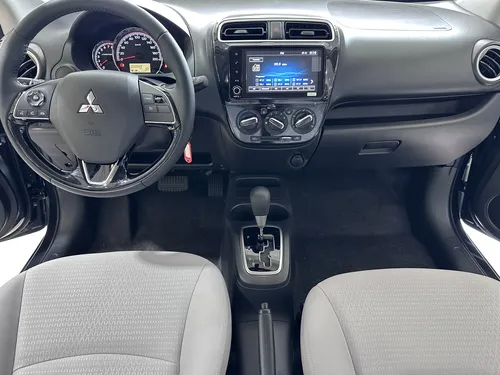 Mitsubishi Attrage 2025 Gris Caracas