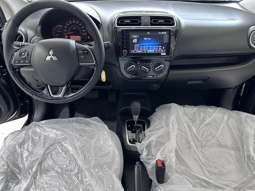Mitsubishi Attrage 2025 Negro Caracas
