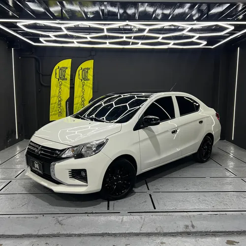 Mitsubishi Attrage GLS 2024 Blanco Caracas