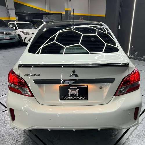 Mitsubishi Attrage GLS 2024 Blanco Caracas