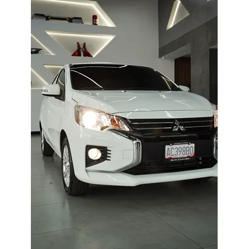 Mitsubishi Attrage 2026 Blanco Valencia