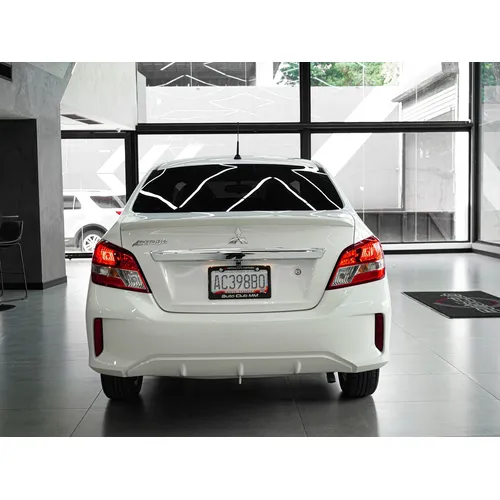 Mitsubishi Attrage GLS 2026 Blanco Valencia