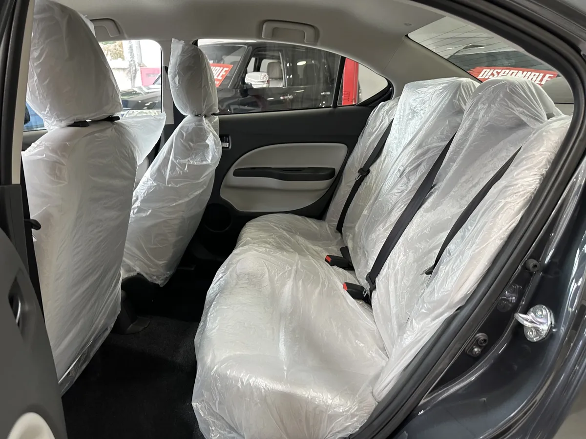 Mitsubishi Attrage Prime Edition 2025 Gris7