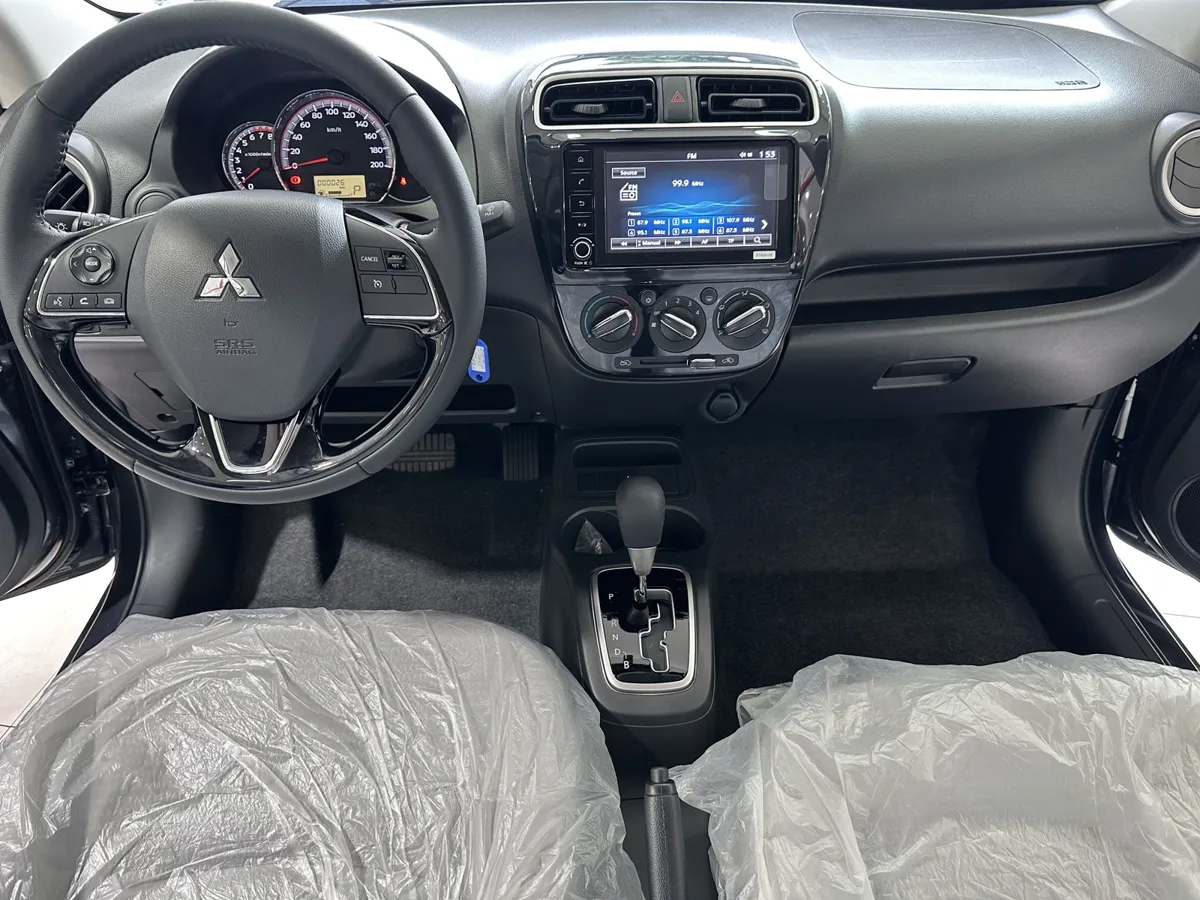 Mitsubishi Attrage Prime Edition 2025 Gris8