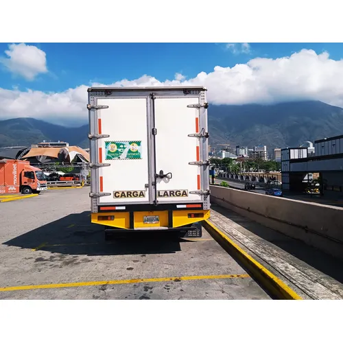Mitsubishi Canter 2015 Blanco Caracas